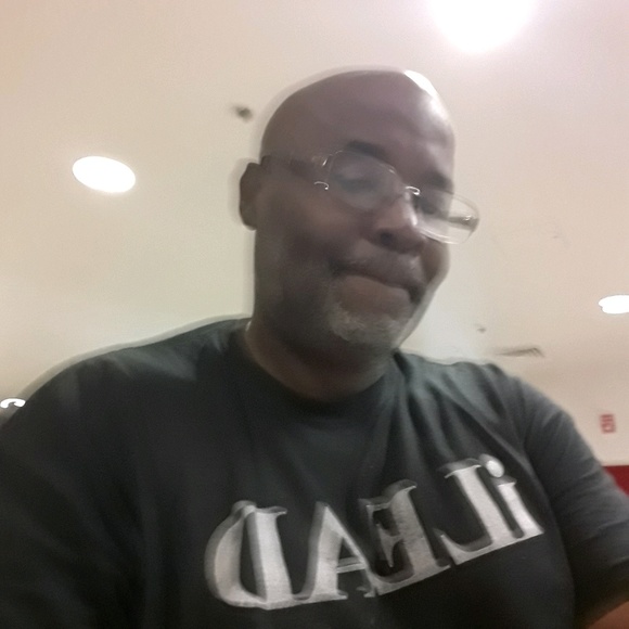 Meet your Posher, Kenneth - Picture 1 of 1